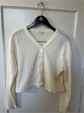 Heart N Hips Cream Cropped Cable Knit V-Neck Button Cardigan Sweater L EUC